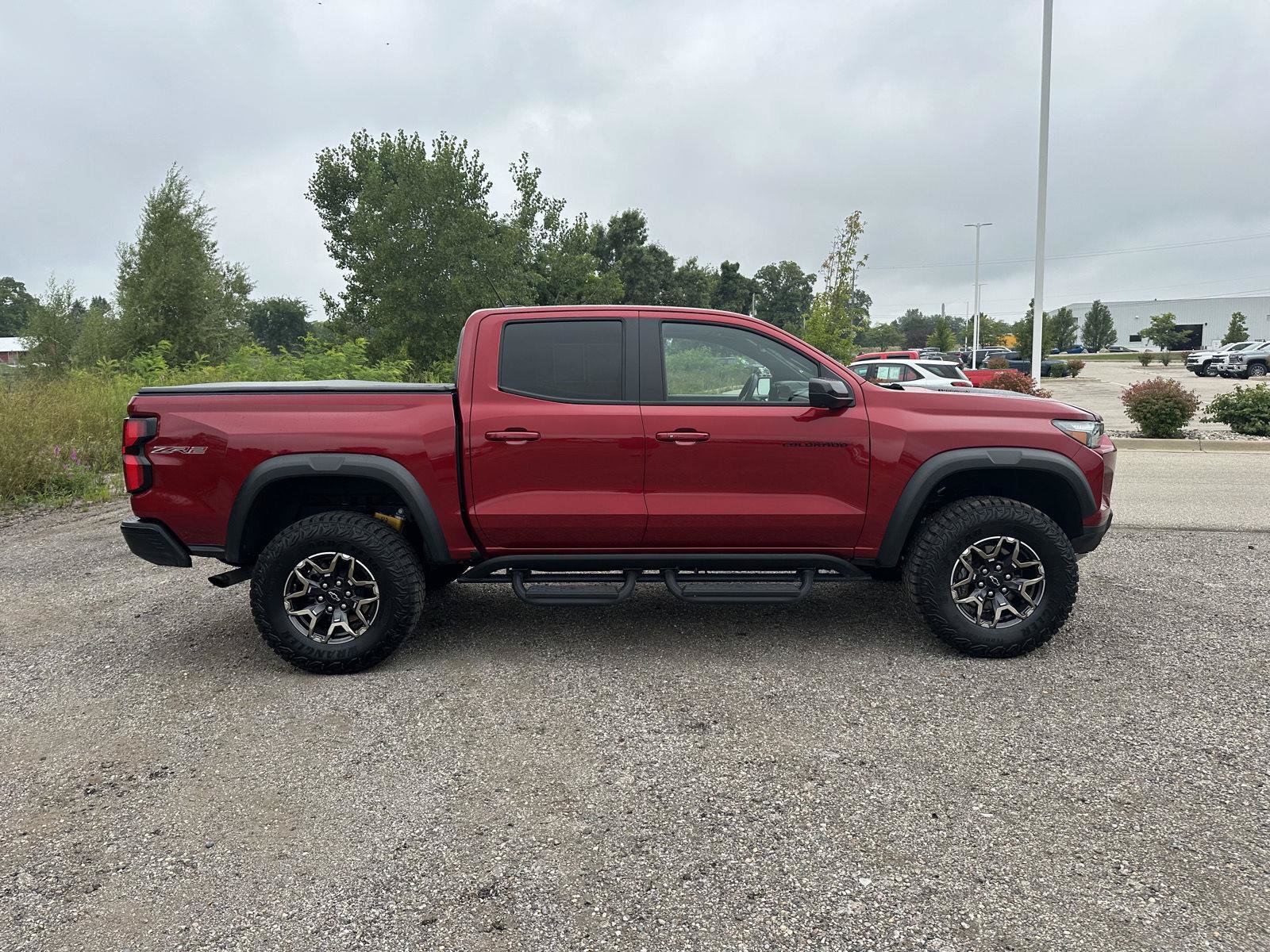 Certified 2026 Chevrolet Colorado ZR2 w/ Technology Package AWD/4WD image 16