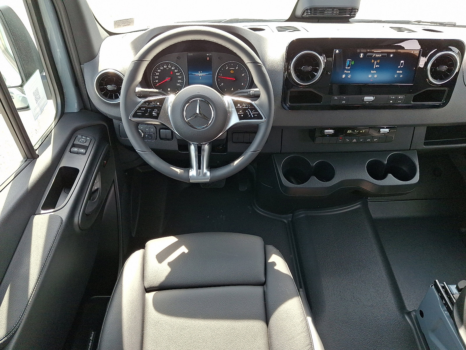 New 2026 Mercedes-Benz Sprinter 2500 image 10