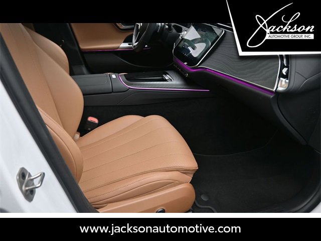 Used 2025 Mercedes-Benz E 350 Sedan image 30