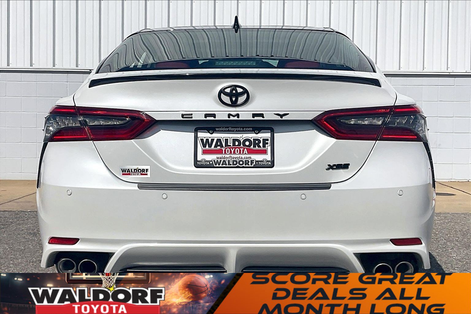 Used 2022 Toyota Camry XSE w/ Navigation Package image 5