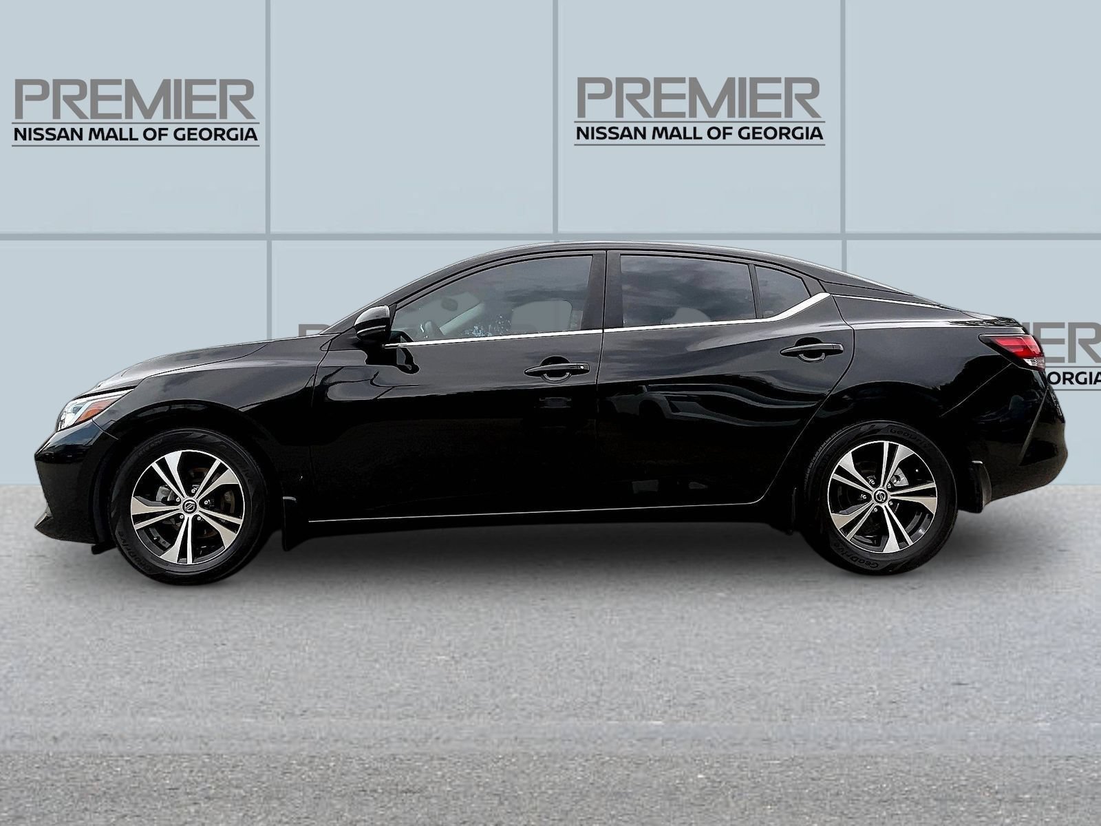 Certified 2020 Nissan Sentra SV FWD image 4