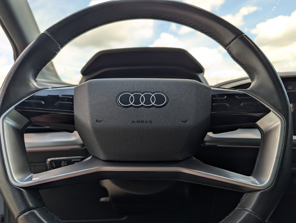 Used 2023 Audi Q4 e-tron Premium Plus w/ Premium Plus AWD/4WD image 19