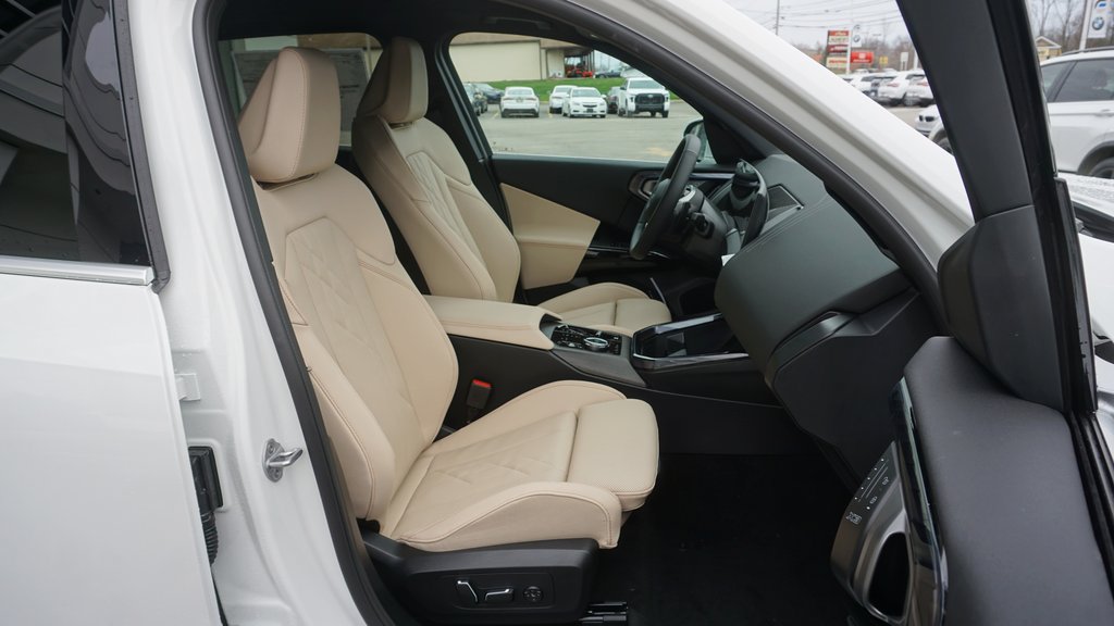 Used 2026 BMW X3 xDrive30i w/ Convenience Package AWD/4WD image 10