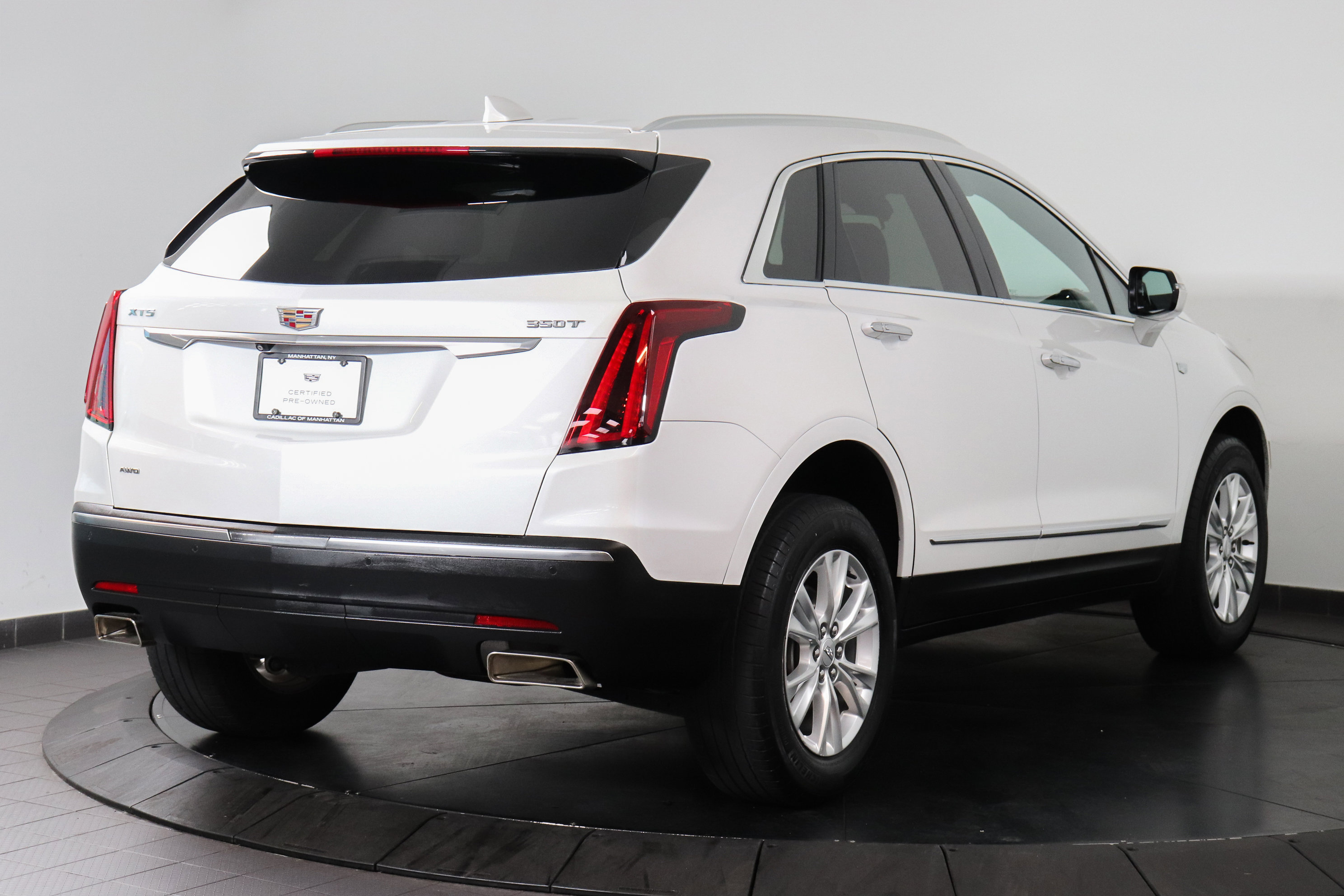 Used 2022 Cadillac XT5 Luxury AWD/4WD image 5