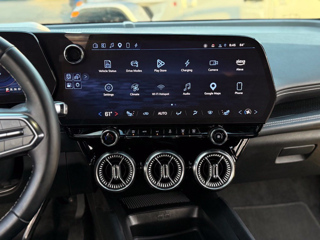 Used 2024 Chevrolet Blazer EV LT AWD/4WD image 18