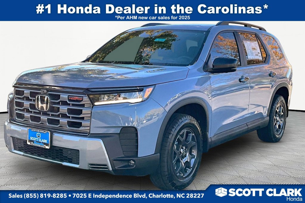 New 2026 Honda Pilot TrailSport image 2