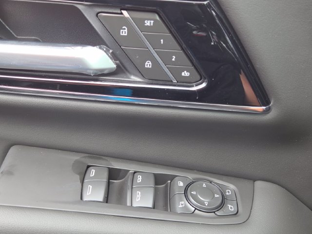 New 2026 GMC Yukon XL Elevation AWD/4WD image 28