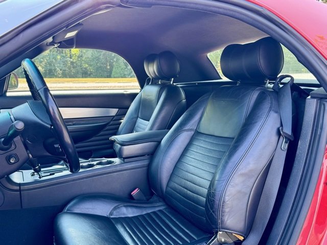 Used 2003 Ford Thunderbird image 28