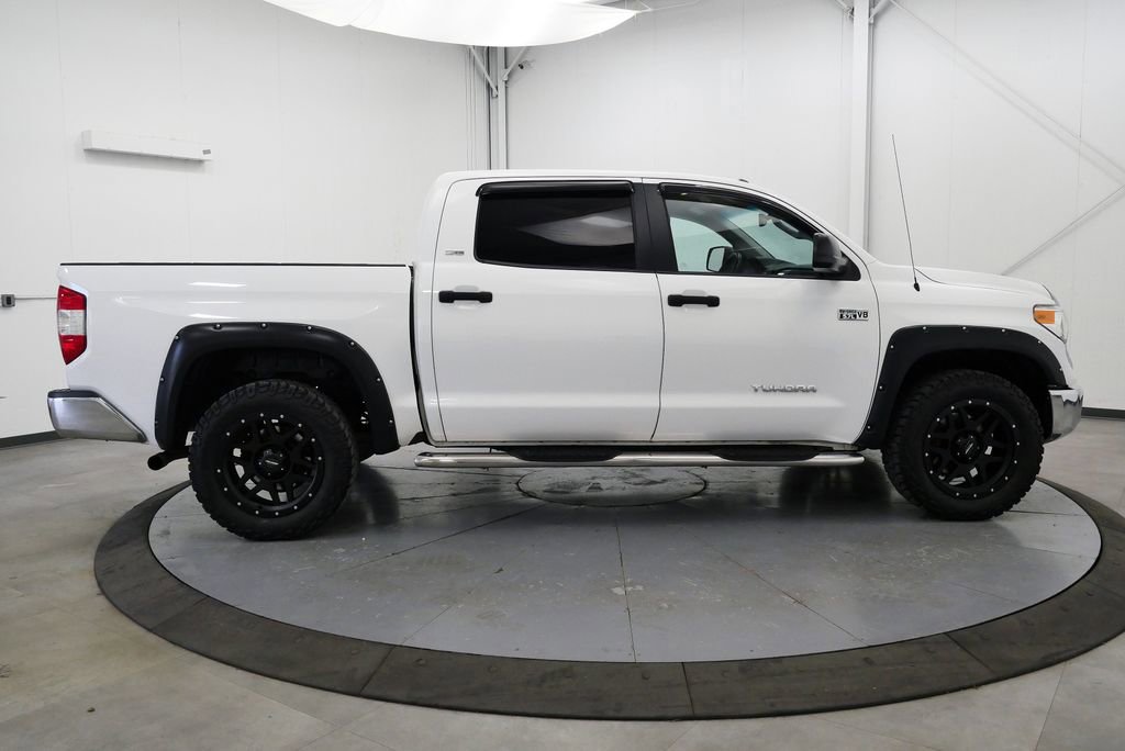 Used 2017 Toyota Tundra SR5 w/ SR5 Upgrade Package image 8