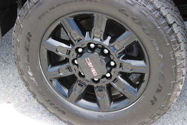 Used 2026 GMC Sierra 2500 AT4 w/ AT4 Premium Plus Package AWD/4WD image 30