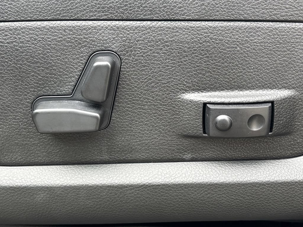 New 2026 RAM 2500 Laramie AWD/4WD image 39
