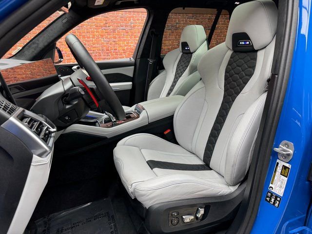 Used 2026 BMW X5 M Competition w/ Executive Package image 23
