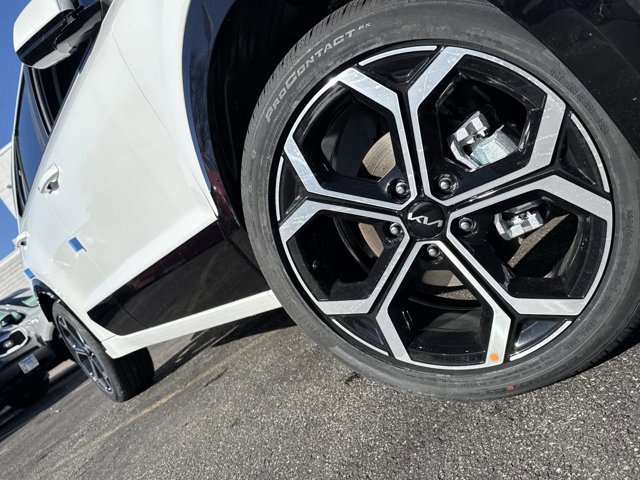 New 2025 Kia Niro EX Touring image 10