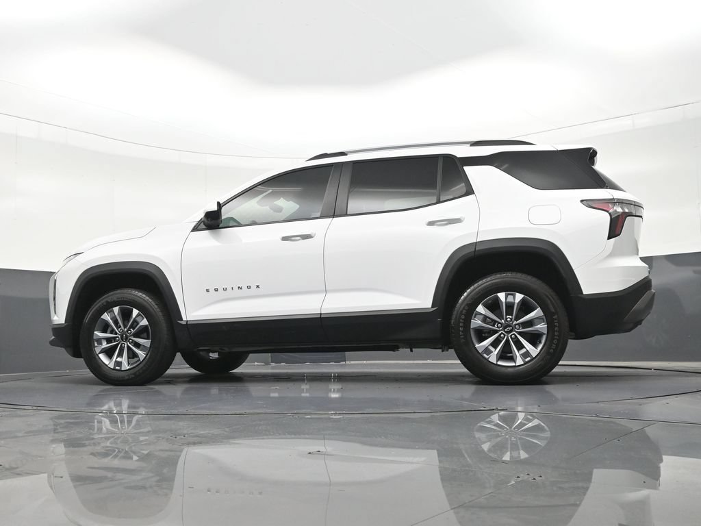 Used 2025 Chevrolet Equinox LT w/ Safety and Technology Package FWD image 28