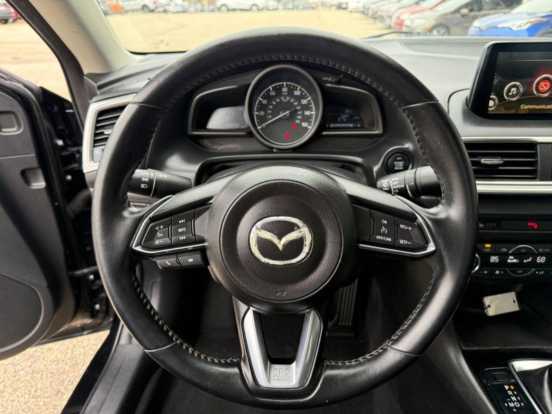 Used 2018 MAZDA MAZDA3 Touring image 26