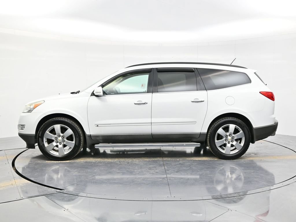 Used 2009 Chevrolet Traverse LTZ image 8