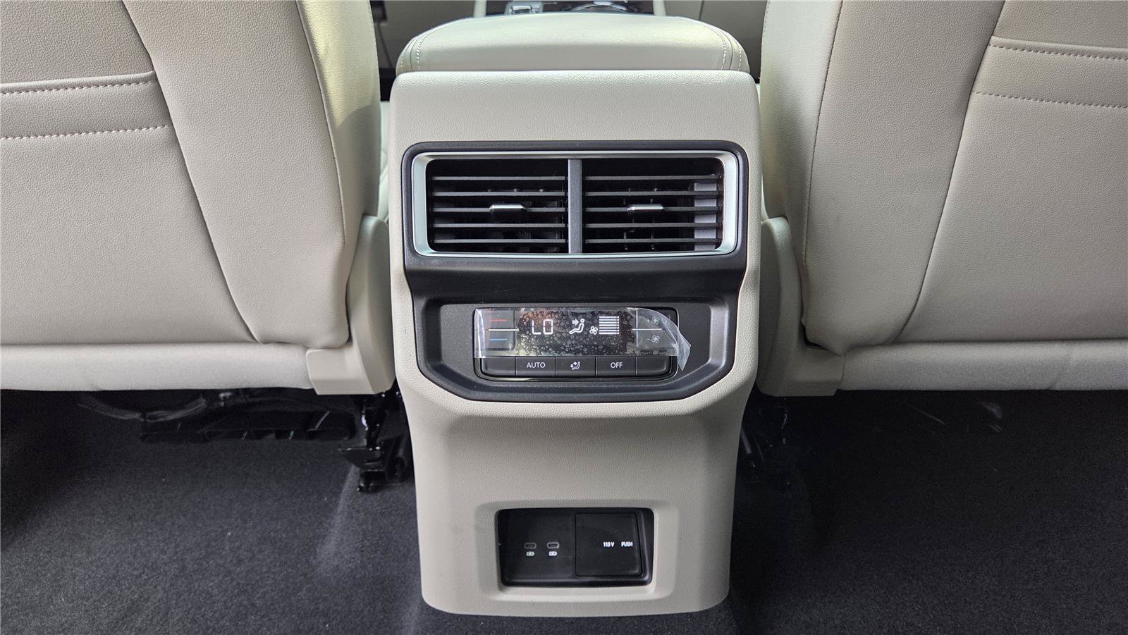 New 2026 Volkswagen Atlas SE FWD image 27