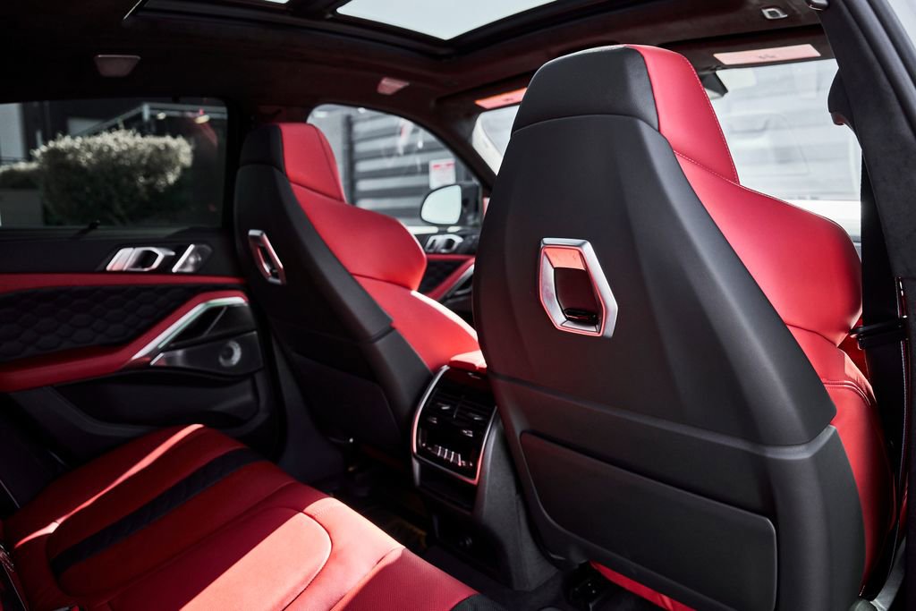 Used 2026 BMW X6 M Competition w/ Executive Package image 41