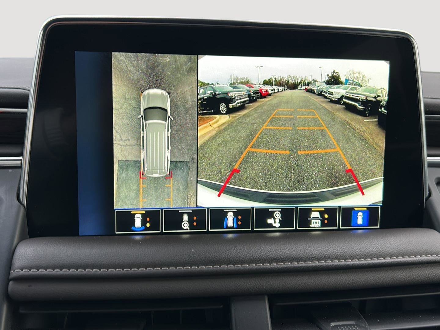 Used 2022 Chevrolet Tahoe LT w/ Luxury Package image 15