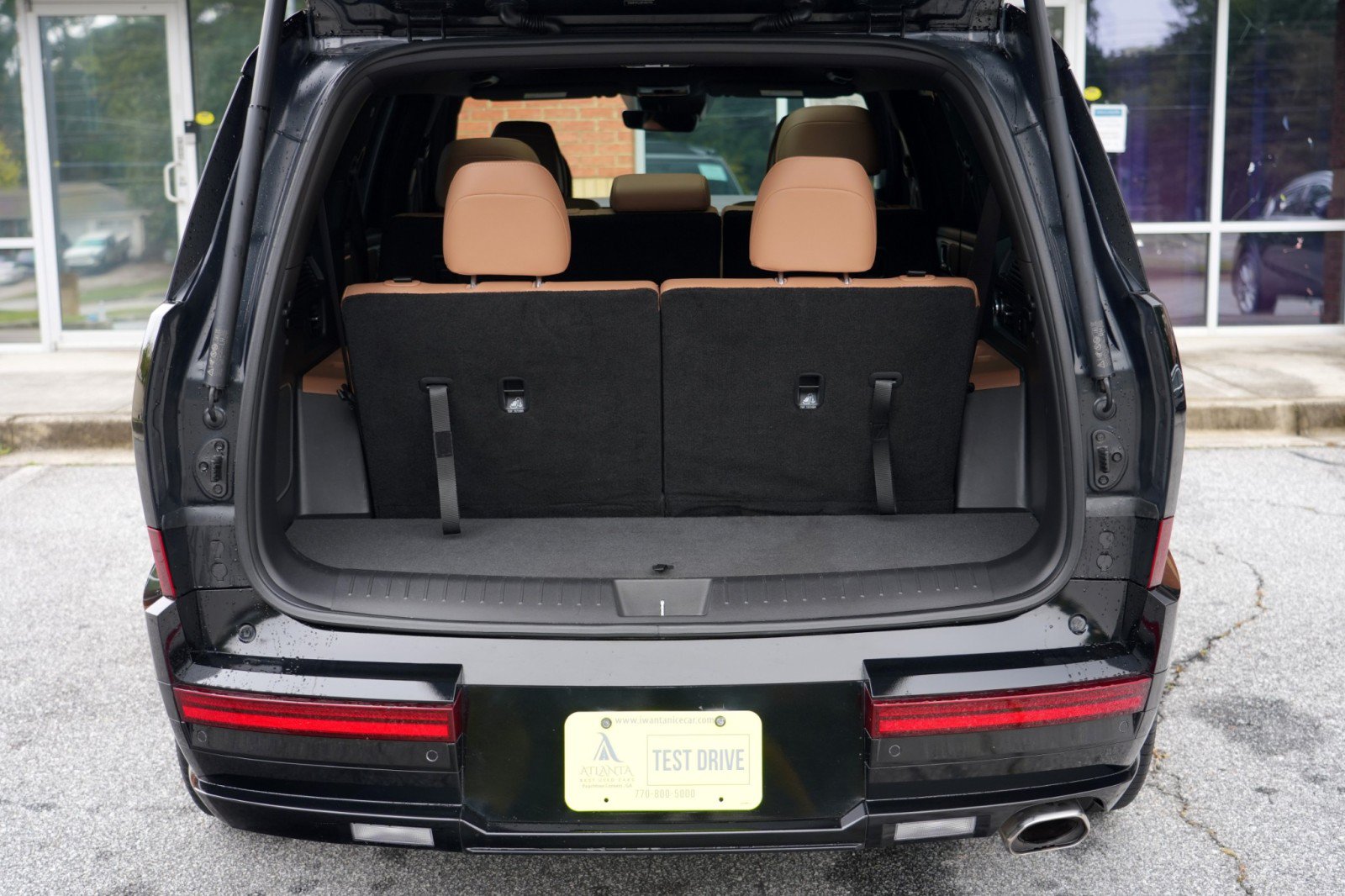 Used 2024 Hyundai Santa Fe Limited FWD image 9
