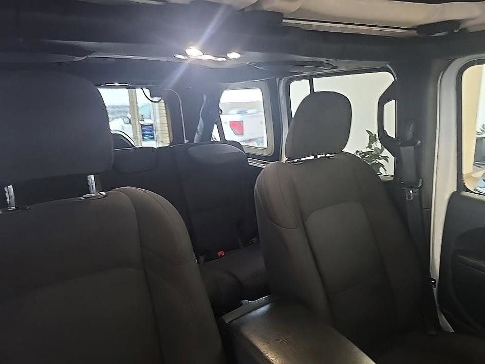 Used 2022 Jeep Wrangler Unlimited Sport image 36
