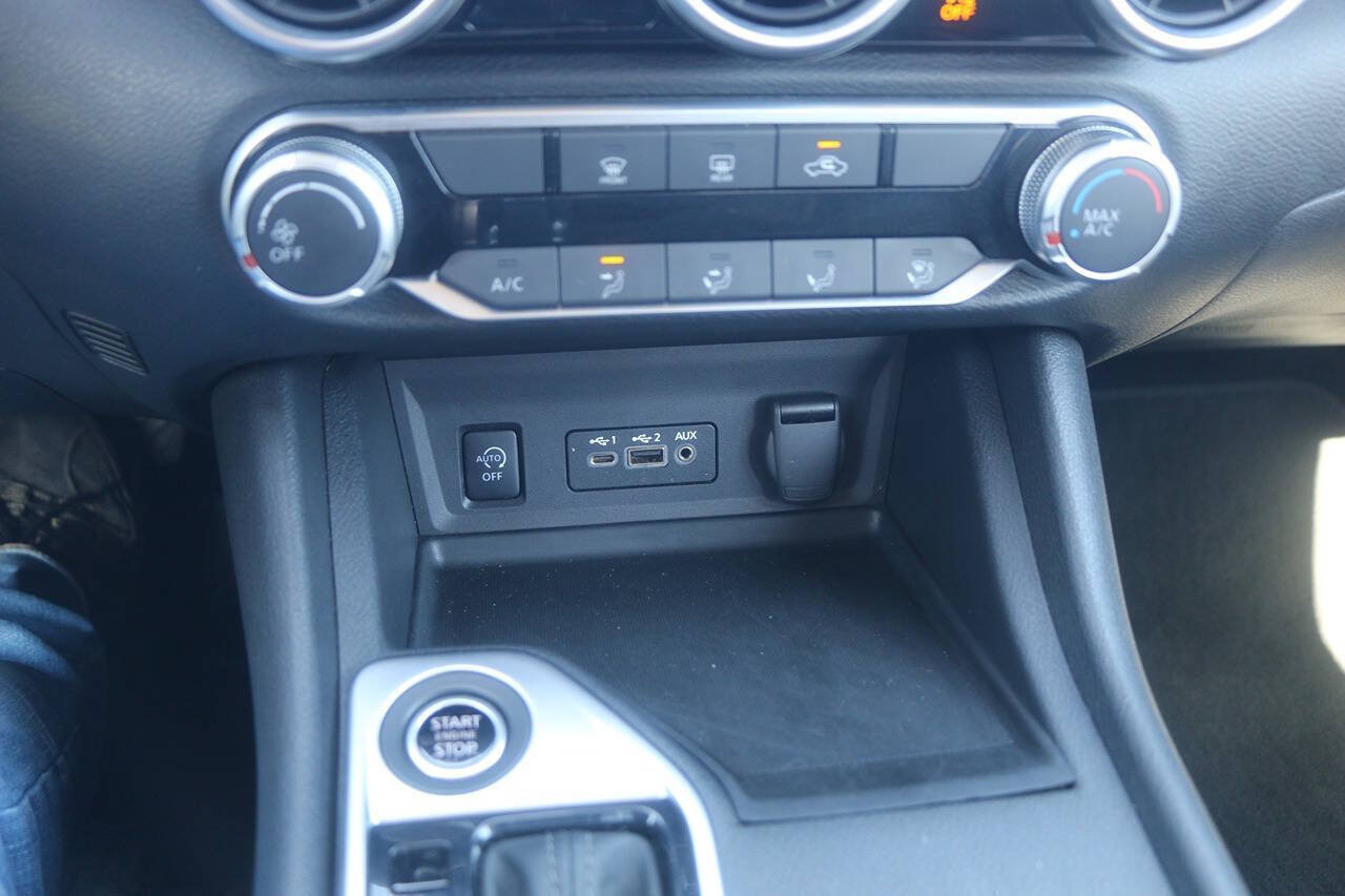 Used 2024 Nissan Sentra SV FWD image 29