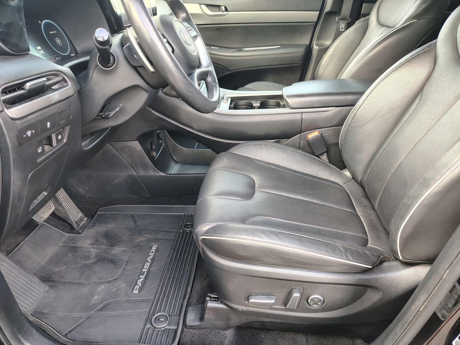 Used 2024 Hyundai Palisade SEL FWD image 14