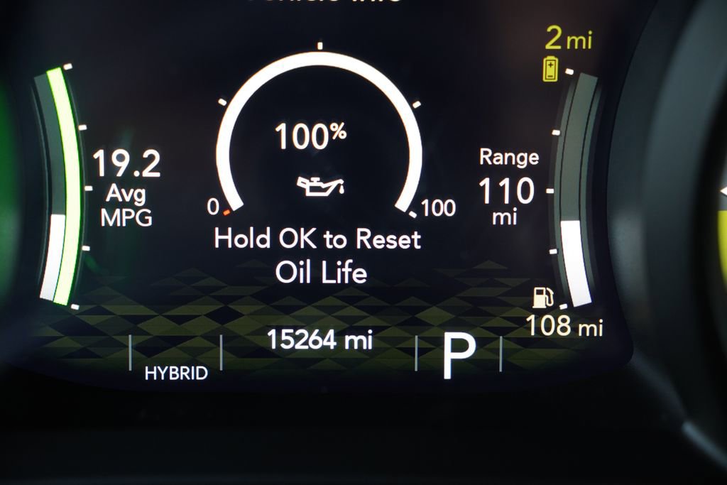 Certified 2025 Jeep Wrangler Unlimited Sahara w/ Safety Group image 35