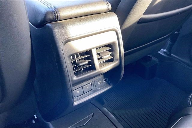 Used 2025 Cadillac XT4 Sport image 38