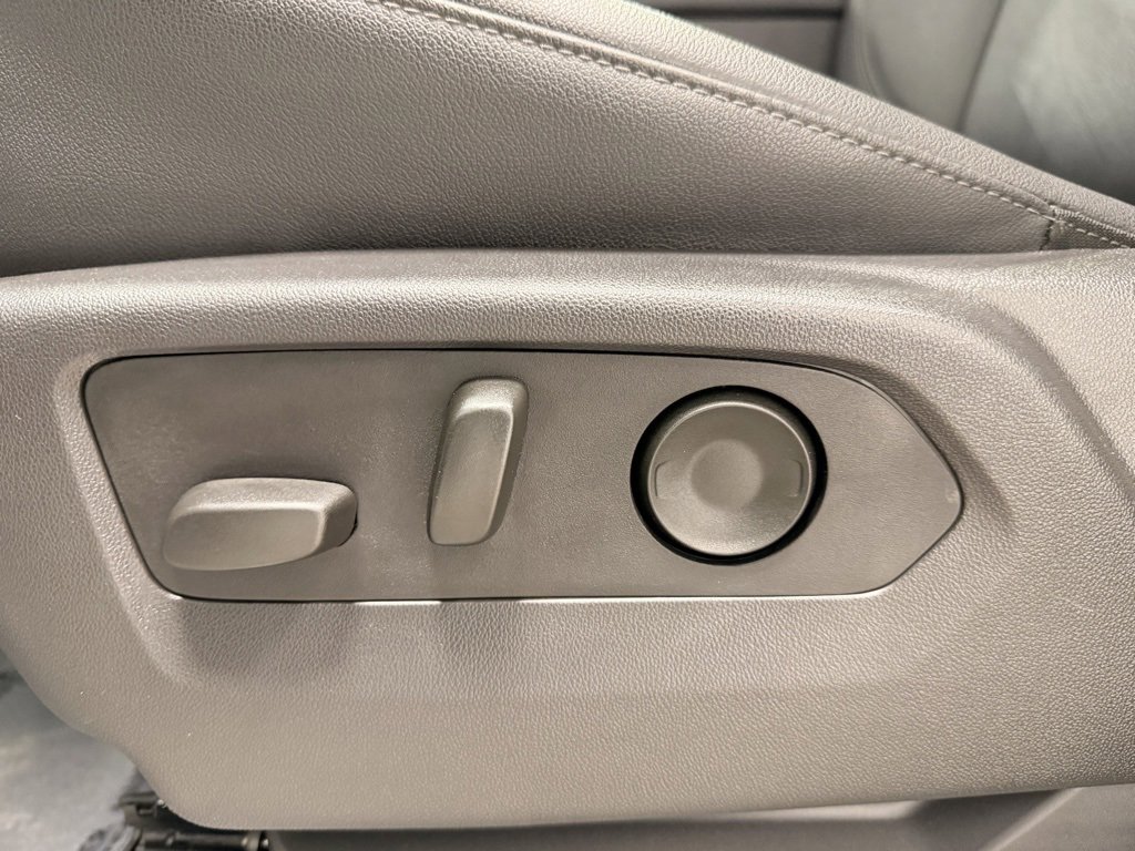 Used 2025 GMC Sierra 1500 Elevation w/ Elevation Premium Package image 29