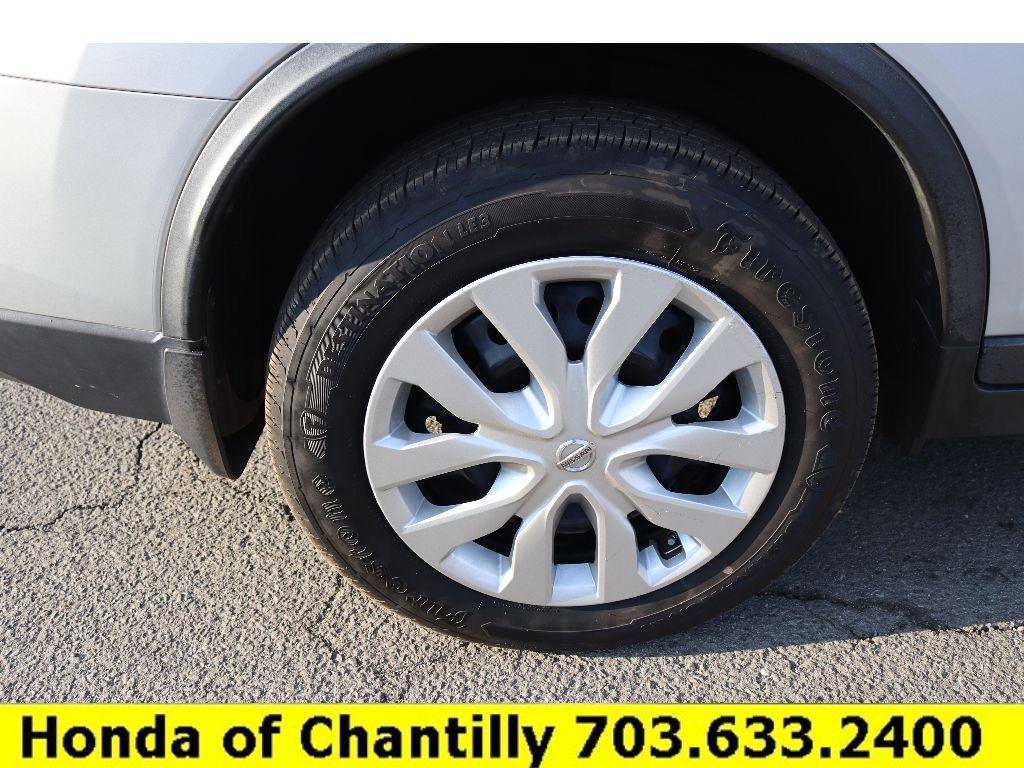 Used 2016 Nissan Rogue S w/ Appearance Package image 28