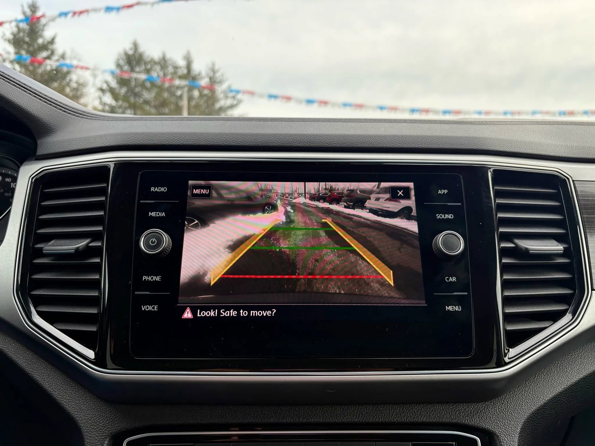 Used 2018 Volkswagen Atlas SEL w/ R-Line Package image 43