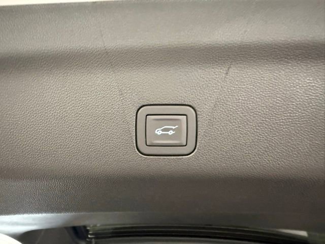 New 2026 GMC Yukon Denali RWD image 9