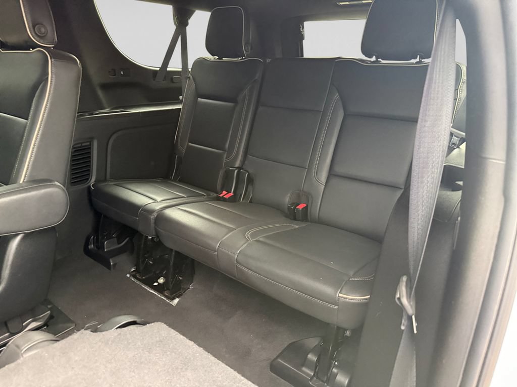 Used 2023 Chevrolet Suburban Premier AWD/4WD image 36