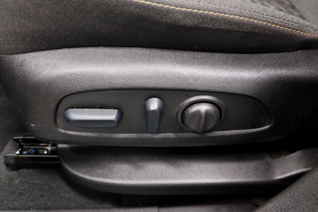 Used 2024 Chevrolet Equinox LT w/ LPO, Floor Liner Package image 24