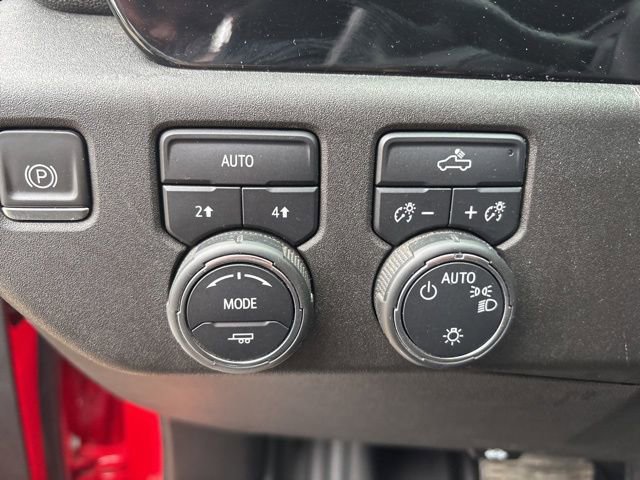 Used 2022 Chevrolet Silverado 1500 LT w/ Protection Package image 29