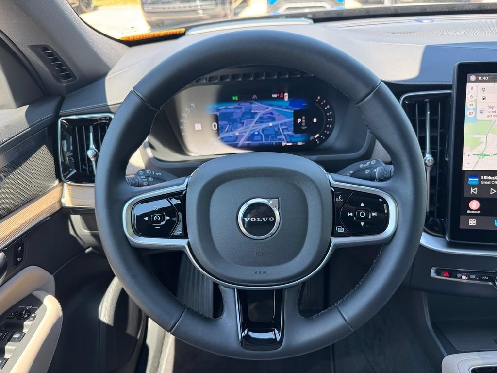 Certified 2025 Volvo XC90 B5 Ultra AWD/4WD image 12