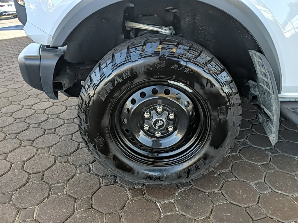 Certified 2022 Ford Bronco Black Diamond image 9