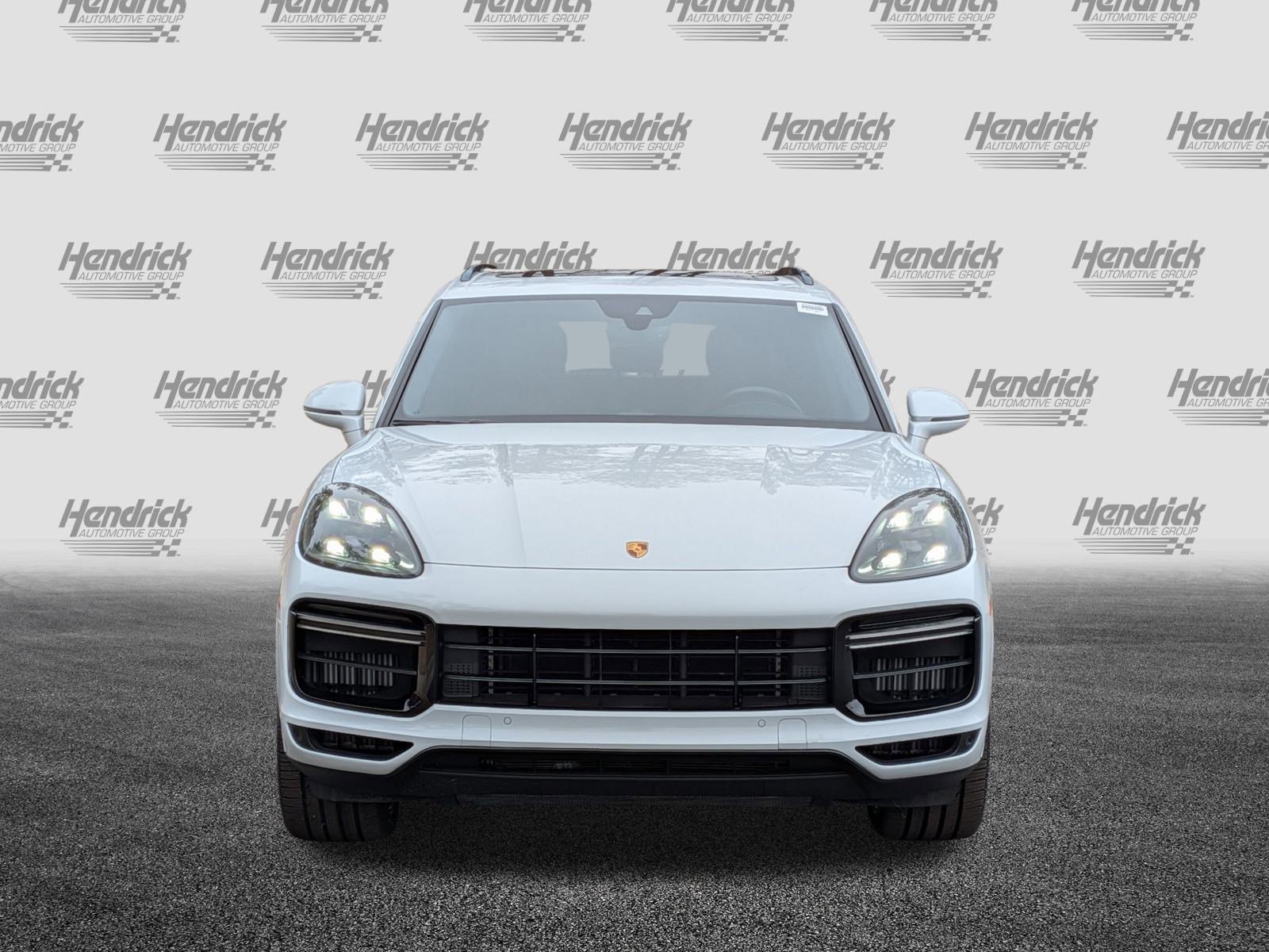 Used 2021 Porsche Cayenne Turbo image 3