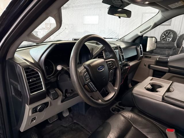 Used 2016 Ford F150 XLT image 8
