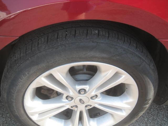 Used 2014 Ford Taurus SEL w/ Equipment Group 201A image 34