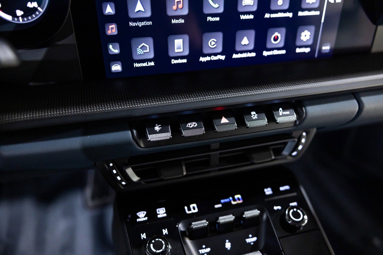 Used 2024 Porsche 911 Carrera GTS w/ Premium Package image 47