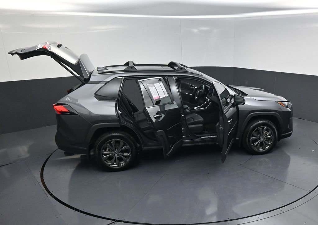 Used 2024 Toyota RAV4 XLE Premium image 24