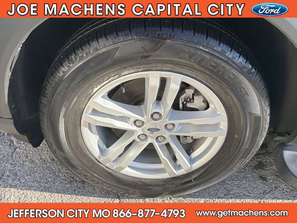 Used 2023 Ford Explorer XLT w/ Class IV Trailer Tow Package AWD/4WD image 10