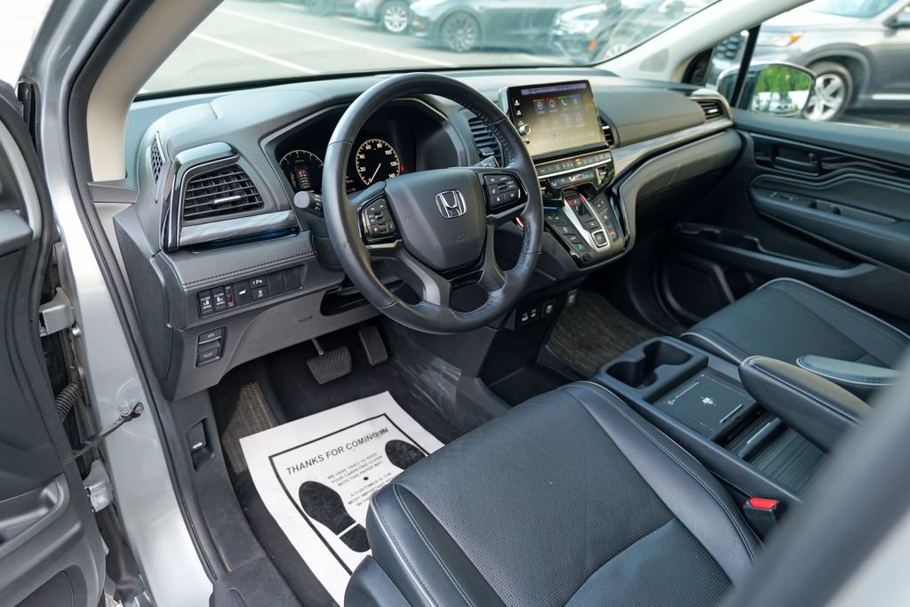 Used 2025 Honda Odyssey Elite image 18