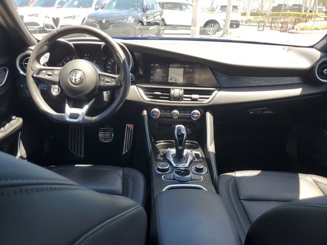 Used 2022 Alfa Romeo Giulia Sprint image 13