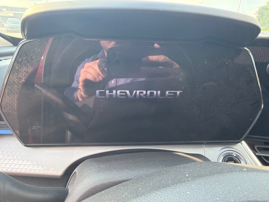 Used 2024 Chevrolet Trax LT w/ Driver Confidence Package FWD image 9