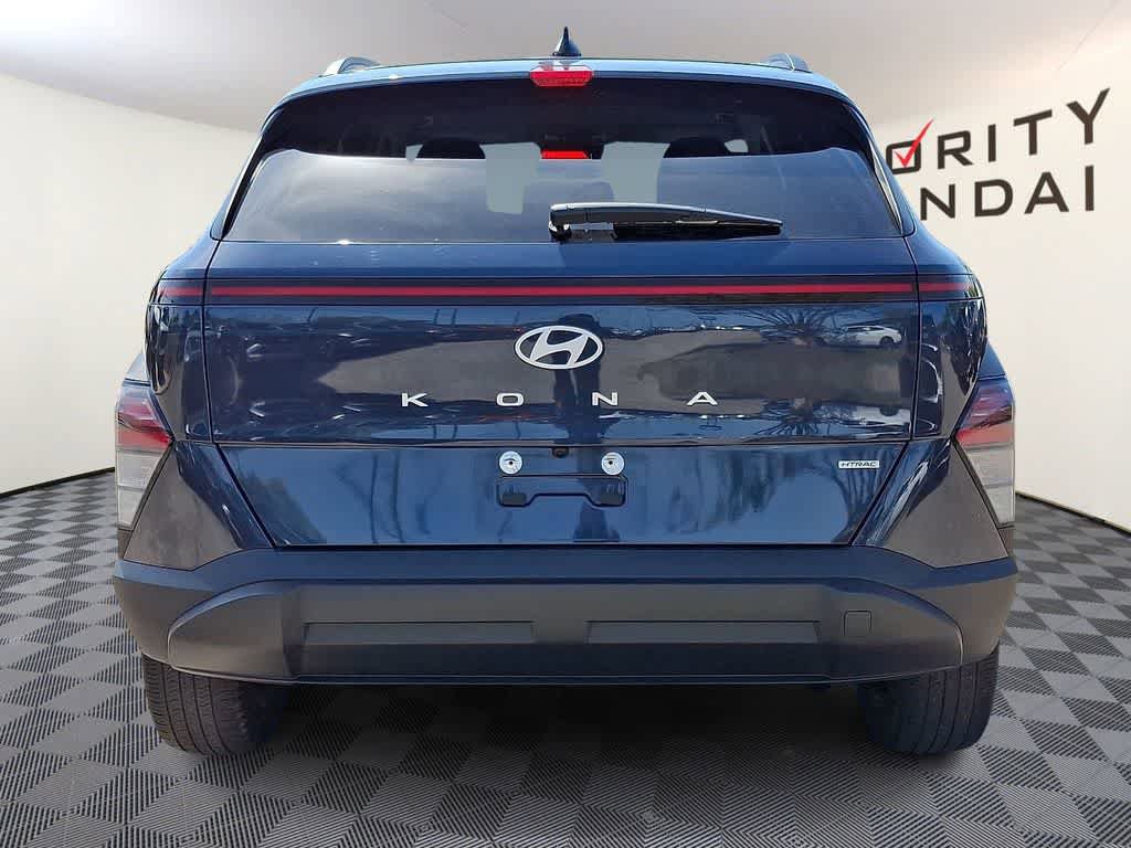 Used 2025 Hyundai Kona SEL AWD/4WD image 5
