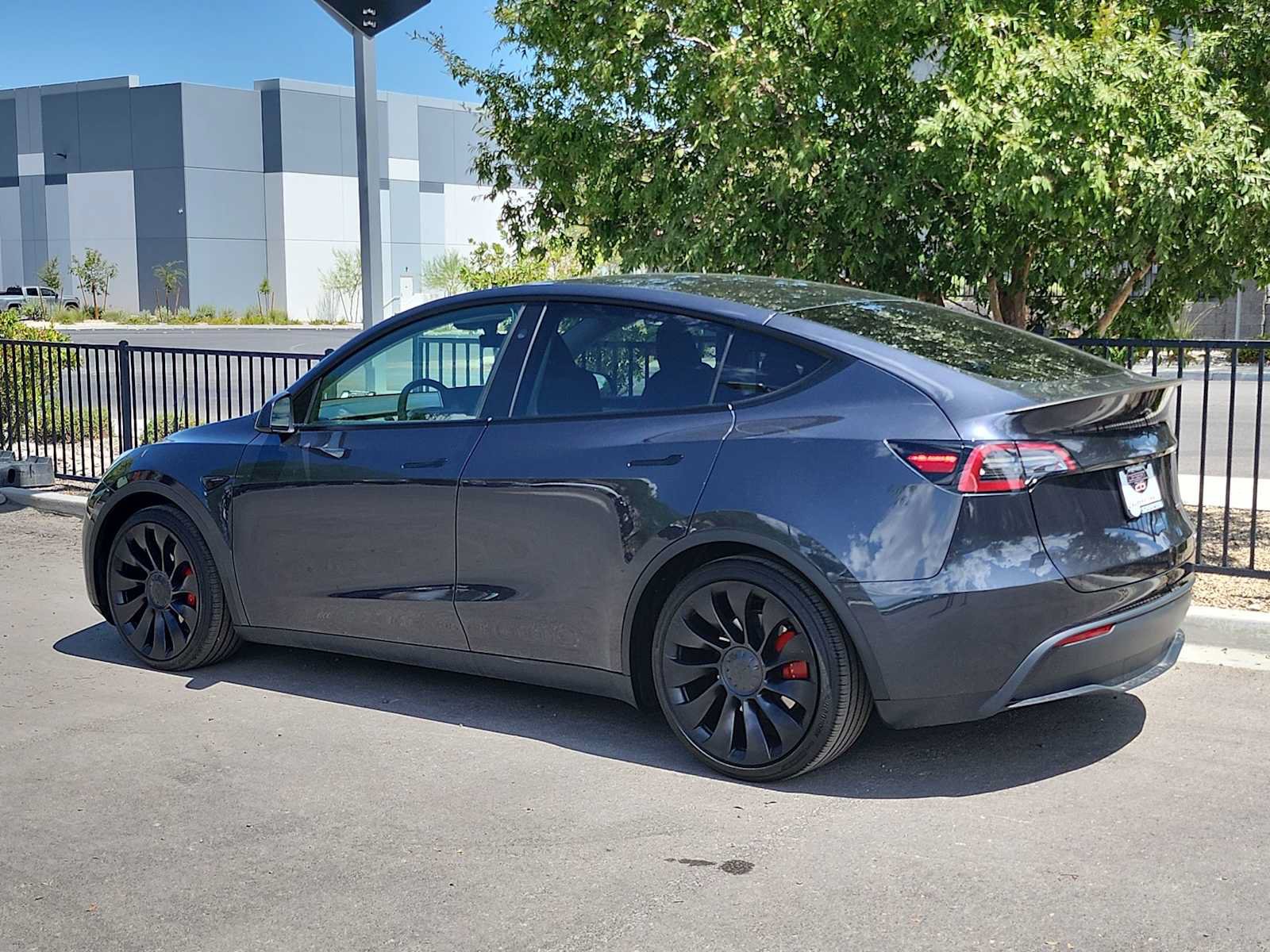 Used 2024 Tesla Model Y Performance AWD/4WD image 6