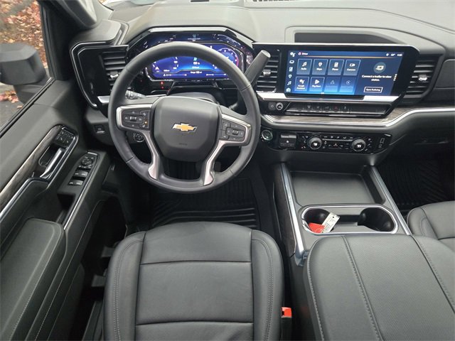 Used 2024 Chevrolet Silverado 2500 LTZ w/ LTZ Convenience Package image 10
